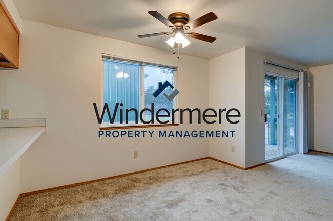 Foto del edificio - Two Bedroom Apartment in Coupeville