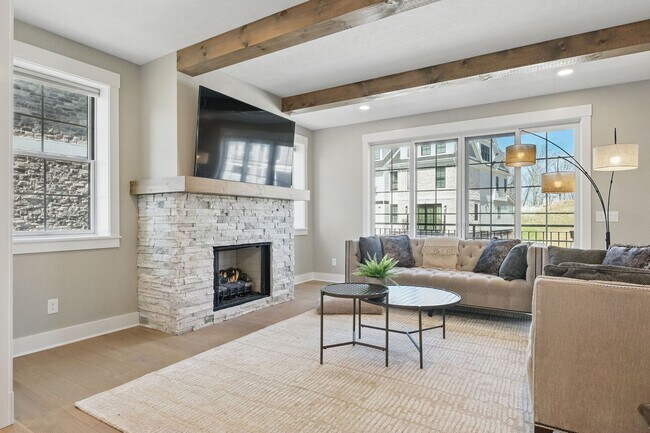 Foto del edificio - 3010 Greeneview Ln