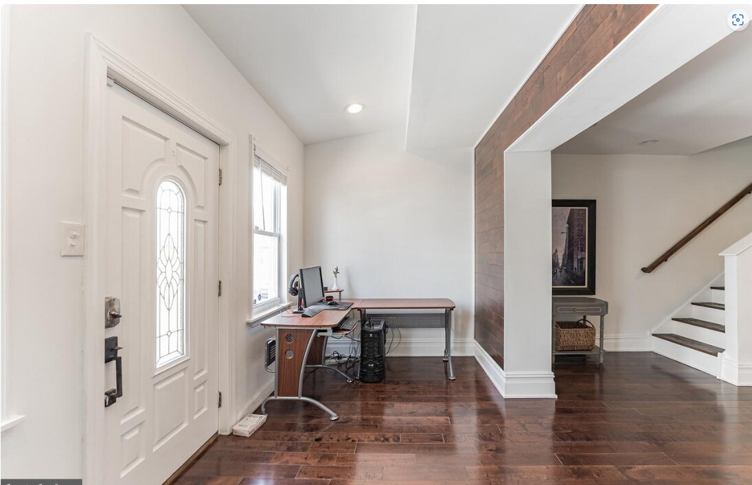 Entrada principal - 1530 S Vogdes St