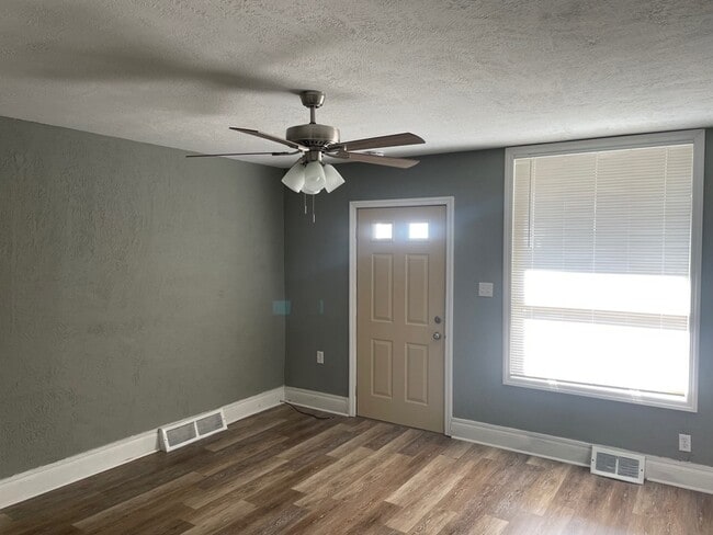 Foto del edificio - 900 11th St