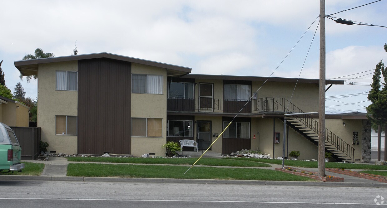 Foto principal - 200-206 Rondale Ct