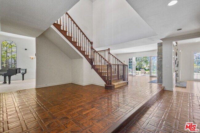 Building Photo - 10178 Baywood Ct