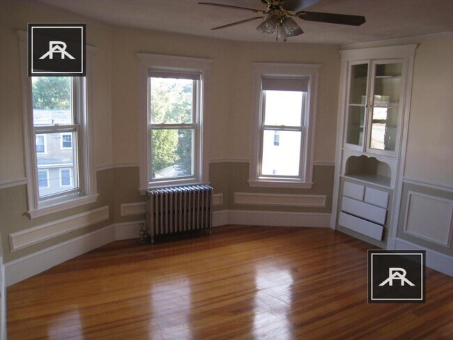 Foto del edificio - 3 bedroom in Brighton MA 02135