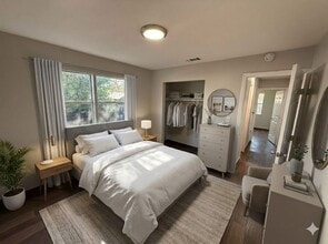 Building Photo - 6700 Rockridge Ct