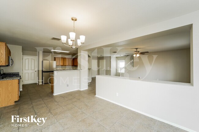 Foto del edificio - 1498 W Beantree Ln