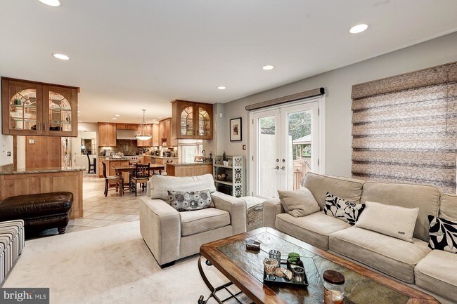 Foto del edificio - 12841 Valleywood Dr