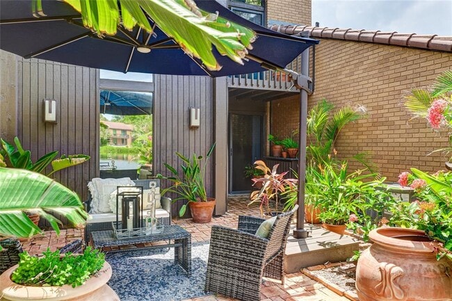 Building Photo - 11 Sandy Cove Rd