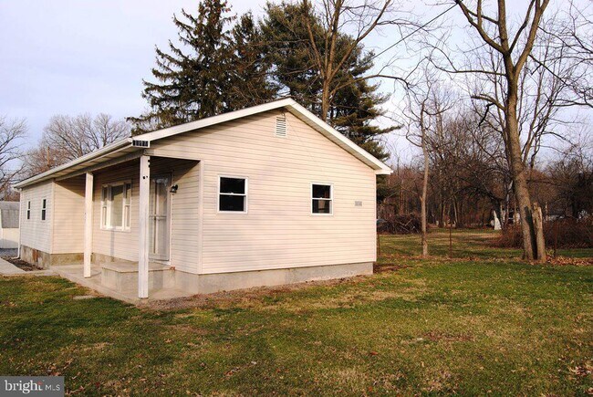 Building Photo - 11457 Airport Rd