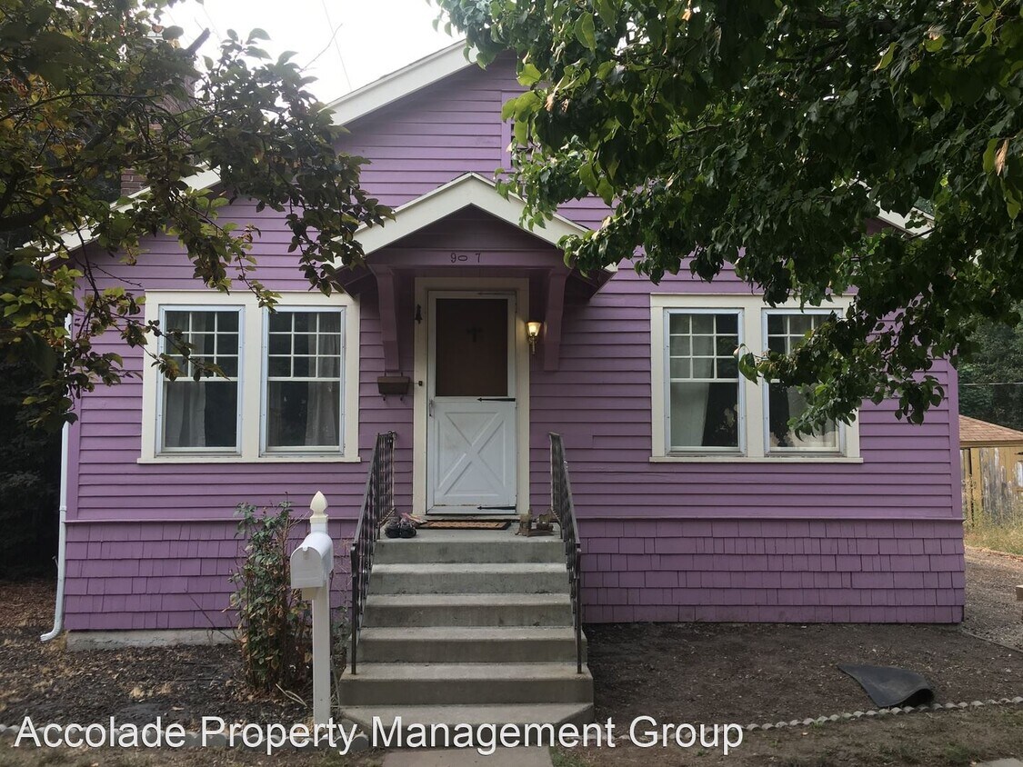 Primary Photo - 3 br, 2 bath House - 907 North Water