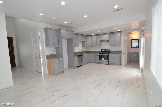 Foto del edificio - 4156 1/2 Manhattan Beach Blvd