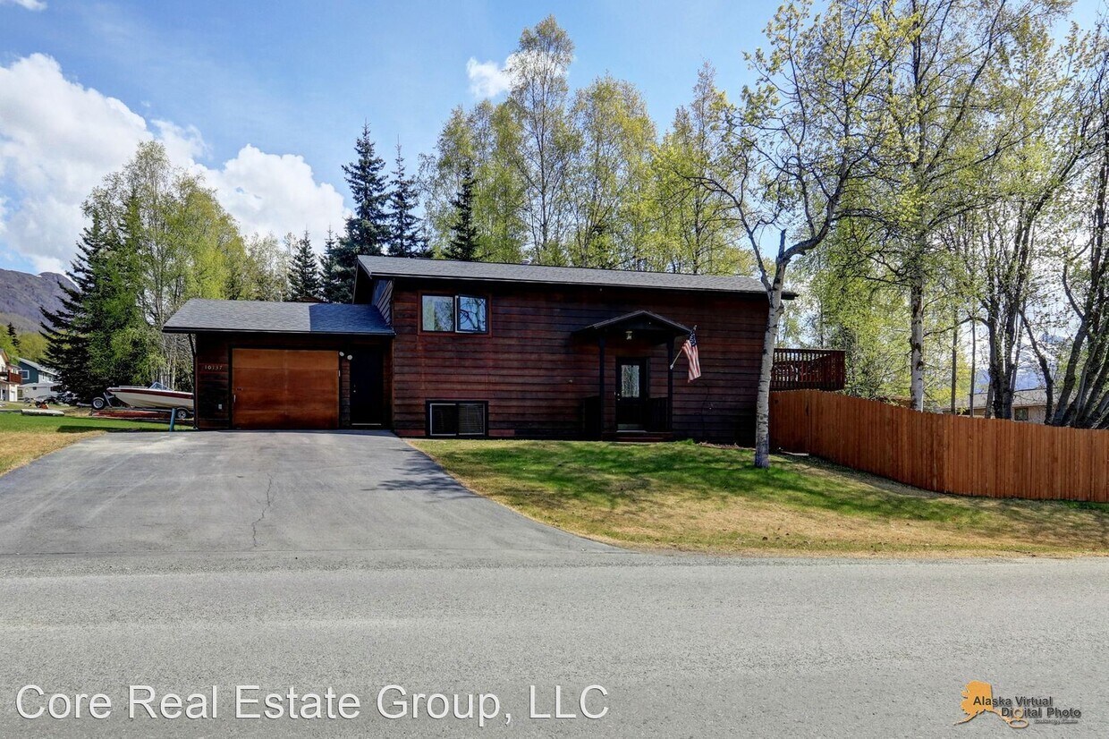 Primary Photo - 3 br, 2 bath House - 10137 Birch Lane