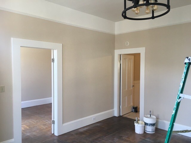 LivingRm/doors to BR and kitchen - 2766 Golden Gate Ave