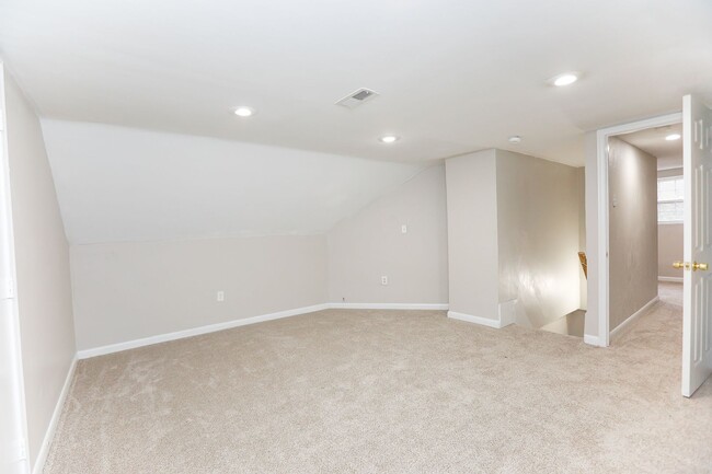 Building Photo - 3611 Granby St