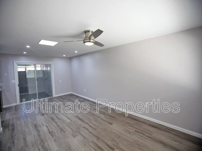 Photo - 10418 W Deanne Dr House