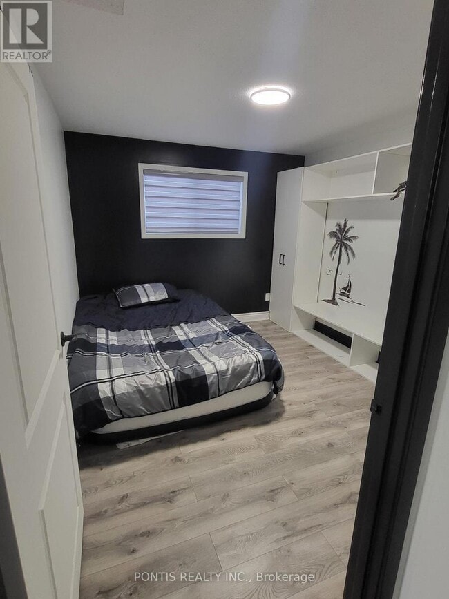 Building Photo - 120 Bell Farm Rd