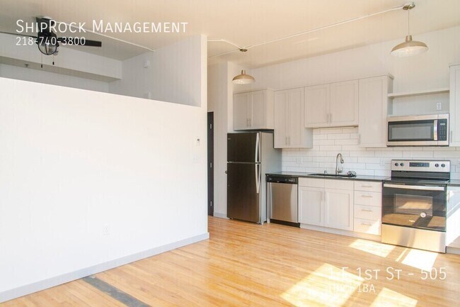 Foto del edificio - 1 E 1st St