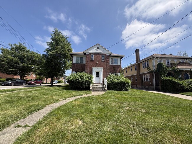 Building Photo - 6226 Kennedy Ave
