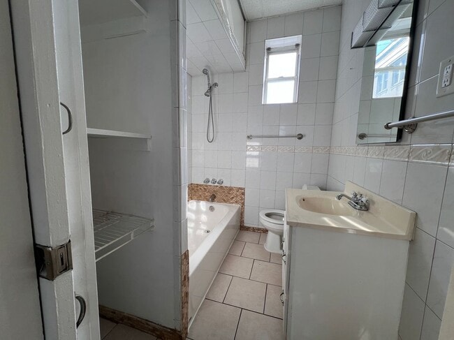 Foto del edificio - 1101 43rd St