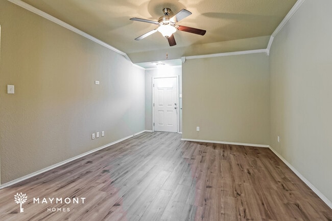 Building Photo - 1140 Oak Glenn Loop