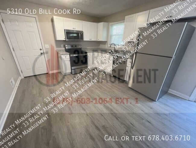 Foto del edificio - Spacious 4Bd/2Ba split level with bonus ro...
