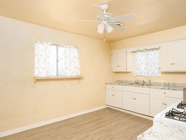 Photo - 9909 N McKinley Ave House