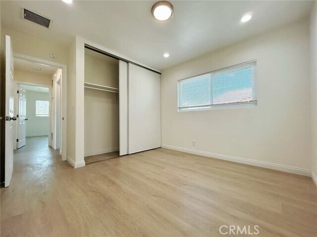 Foto del edificio - 420 E Broadway
