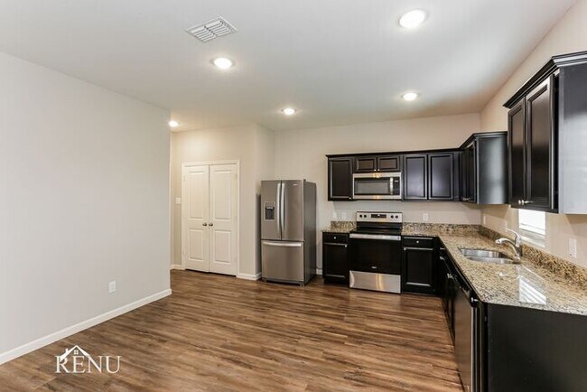 Foto del edificio - 6012 Mojave Dr