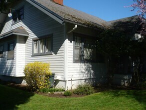 Building Photo - 1395 High St