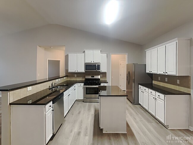 Foto del edificio - 654 Ivy Chase Loop