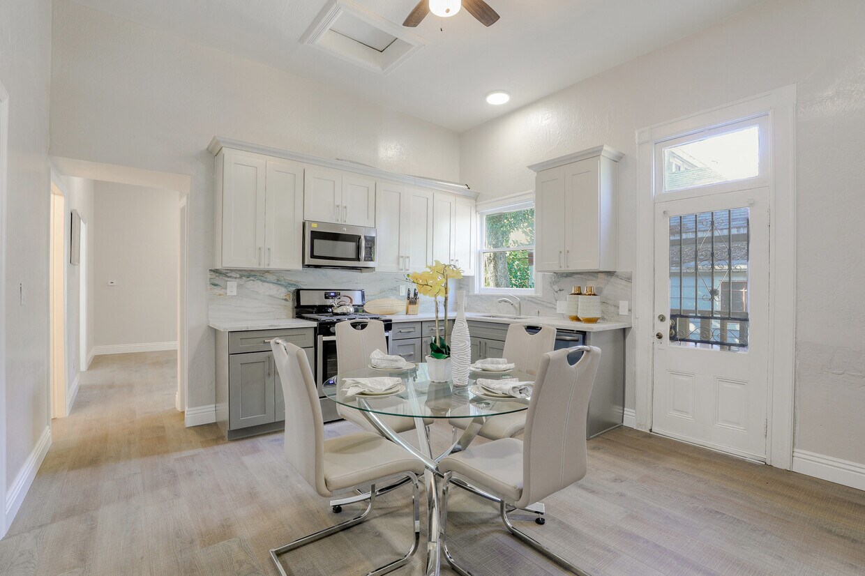 Foto principal - 366 S 10th St