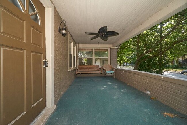 Building Photo - Charming Broad Ripple Bungalow