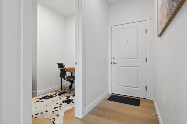 Entrance - Orchards 66