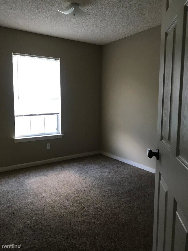 Building Photo - 3 br, 2 bath Duplex - 81 Sapalo Drive