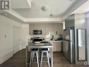 Building Photo - 40-40 Orchid Pl Dr