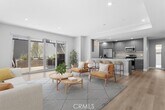 Foto principal - 1223 Hayworth Ave