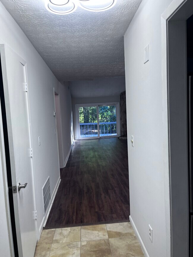 Foto del edificio - 2288 Paces Ferry Rd SE