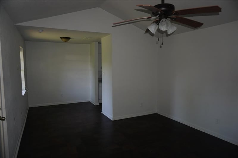 Building Photo - 17006 Woodburn Dr