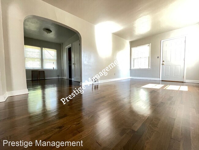 Foto del edificio - 2 br, 1 bath House - 918 W 63rd Ave