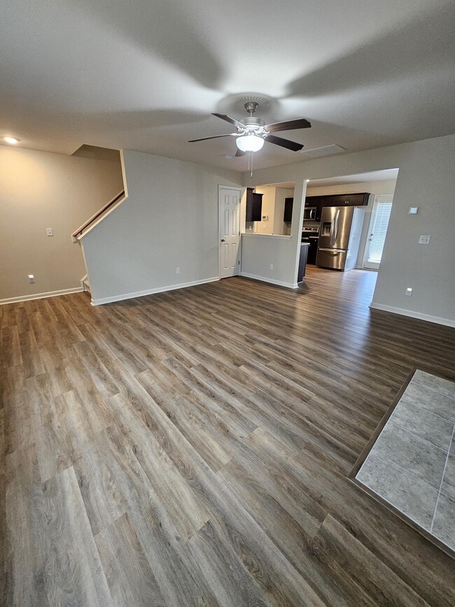 Building Photo - 109 Avalor Dr