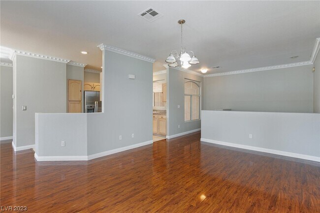 Building Photo - 2050 W Warm Springs Rd