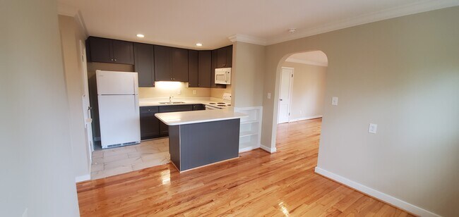 Foto del edificio - 5806 42nd Avenue