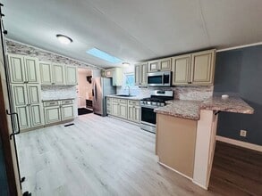 Building Photo - 2475 Freshour Rd
