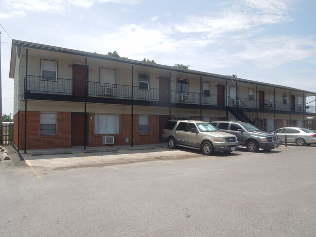 Foto del edificio - 2007 NW Lindy Ave
