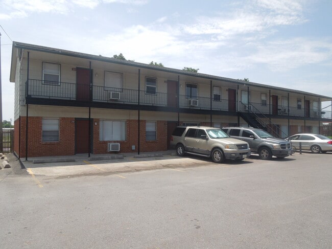 Building Photo - 2007 NW Lindy Ave