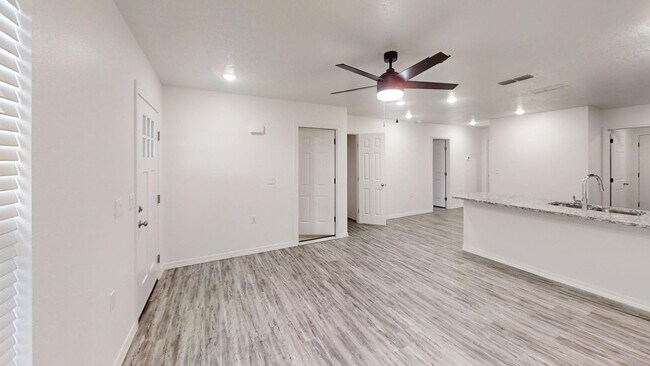 Foto del edificio - 2617 Aldrich Rd