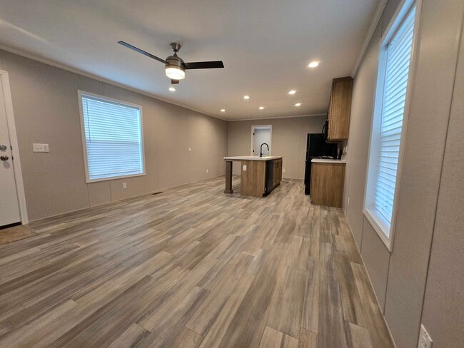 Foto del edificio - 29884 Jamestown Dr