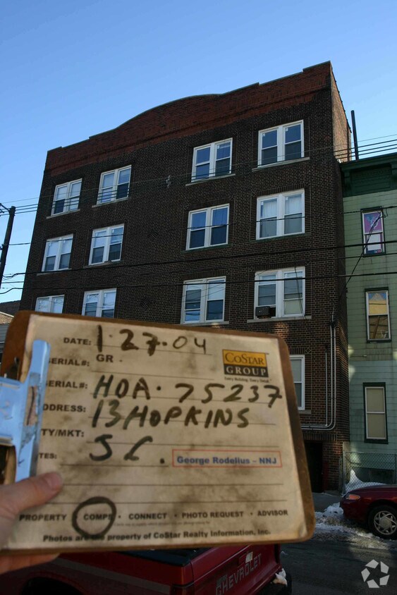 Building Photo - 13 Hopkins Ave