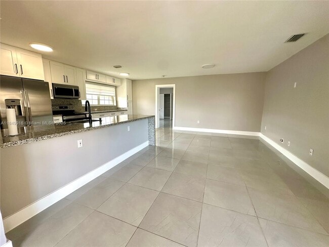 Foto del edificio - 15635 SW 74th Cir Dr