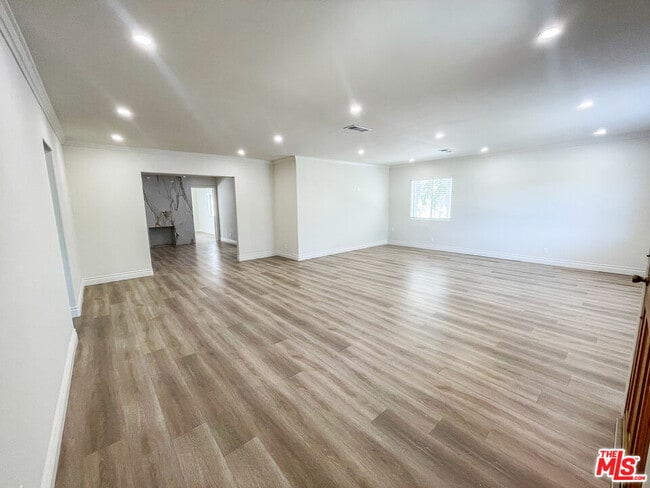 Foto del edificio - 12612 Hatteras St