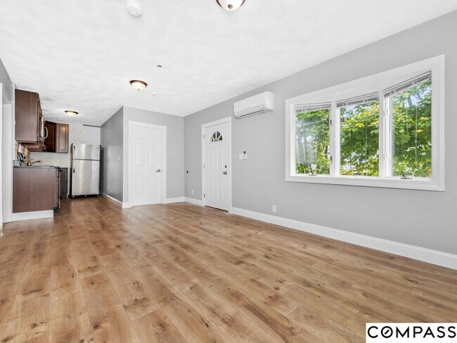 Building Photo - 132 Dolphin Ave